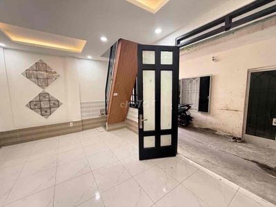 House 1 :1 .1 .2 bedroom 2 6 x 6 m Hẻm 380 Lê Văn Lương Near Lottlemart