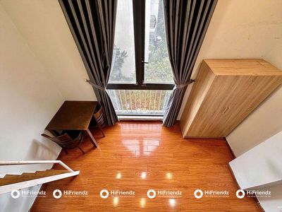 Rent the WMV, super wide window - full interior, near the stilt
