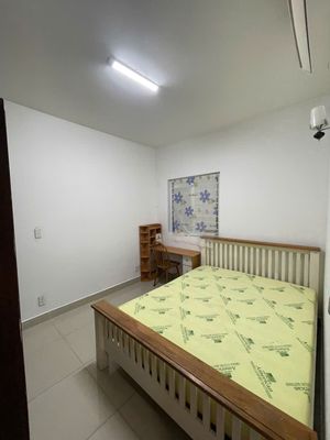 Rent a room full of furniture in the Southern Jewel complex 8