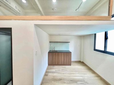 Rented the new Dupex Room through the caste university and the University of Economics