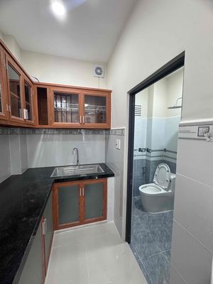 47th Street, Tam Bình 6 x12 divided by 2 car floor 3 bedroom 2 toilets