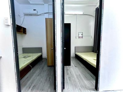 The two-room balcony bedroom is in front of Ba Vân-Tân Bình.
