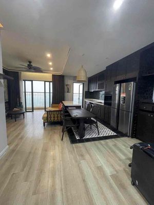 Rent apartment 3 rooms of large area 160 meters 2 in Era District 7