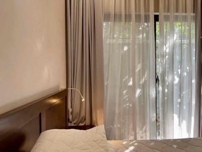 Rent a one-room room at the time near Wong Lê Văn Sỹ County 1.