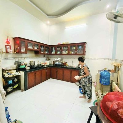 4 x 14'2" floor 2" (4 bedroom 3 toilets) 5 meters of cars. Hương Lộ 2 near four societies.Bình Tân