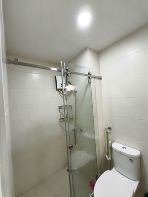 Rent Moonlight Boulevard, 10.5 million vnd, 72 meters, 2 bedrooms, 2 toilets.