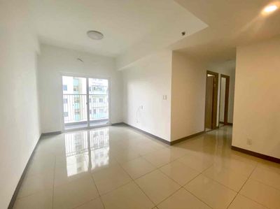 Three bedrooms. Two toilets. Imperial Place 9-10 million.