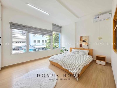 Open one bedroom, private washing machine near the Central Park.
