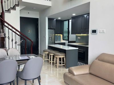 The rare-two bedrooms 123 M2 courtyard full of furniture cost only 32 million a month.