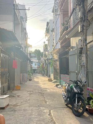 Rent house full road furniture car cheap 8 million