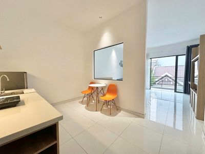 apartment one full-level bedroom after the vista An Phú near the sg - ceiling brain