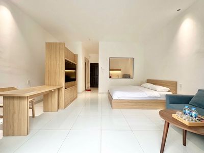apartment one full-level bedroom after the vista An Phú near the sg - ceiling brain
