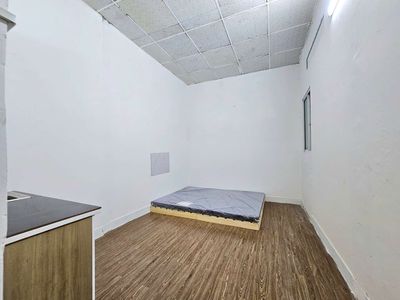 Cheap hotel-- not joint owner near Aeon Tân Phú near the market
