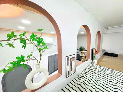 Rend up a ten-year-old motel near town - encyclopedia - six-million-mild almonds.