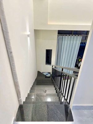 To rent Mã Lò--Bình Tân-8 trieu-- 2 basic bedroom-