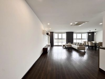 Rent Happy Valley.135 M2-