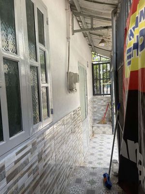 Rent an alley house.