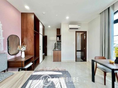 The studio is a kitchen-sacking super-Trường Sa.