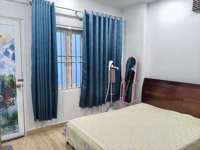 for women to rent their rooms full of advanced comforts, area: 22 meters 2 price: Four million.