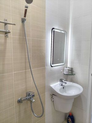 for women to rent their rooms full of advanced comforts, area: 22 meters 2 price: Four million.