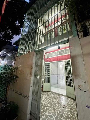 Rent the original Huỳnh Mẫn Đạt district home