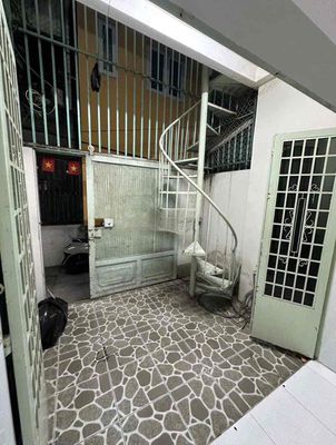 Rent the original Huỳnh Mẫn Đạt district home