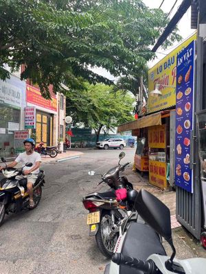 Cash man, 12 Trương Văn Thành Alleys, 15 million.