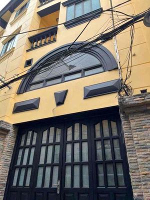 Three bedrooms, four toilets, Trần Huy Liệu, 1794 11, Phú Nhuận