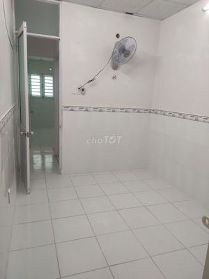 Rent a house near 7-16. Two stories, rooftop and three bedrooms, two tollets.