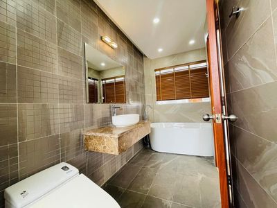 Rent the villa 7 x 18 meters 3 L4 bedrooms near Đỗ Xuân Hợp, 5th year bridge