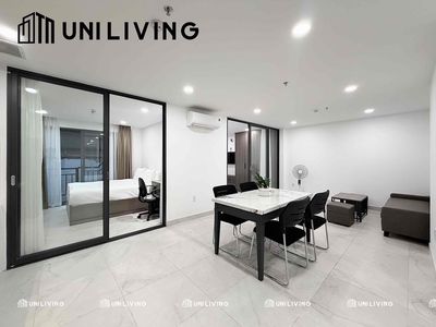 Renting an apartment intown 1-1 new bedroom opening high-end furniture.