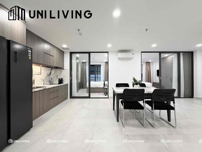 Renting an apartment intown 1-1 new bedroom opening high-end furniture.