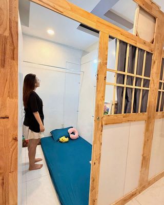 sleepbox-rooms closed privately. 82 Trần Trọng Cung.