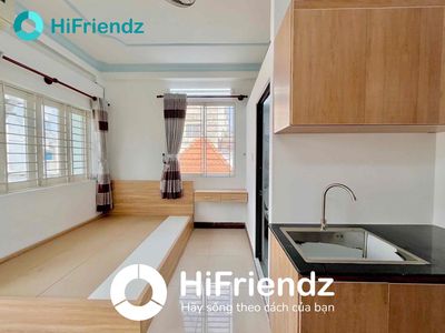 Rent an apartment. An etown bedroom. 50 meters balcony, full of furniture, private washing machine.