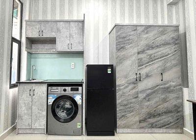 Rent a PHV room with a private washing machine near the huflit School.