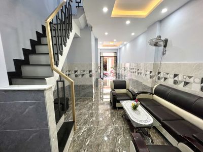 Just 17 million, nice house. 3 0101 01: full interior.