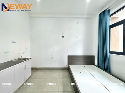 Rent the available balcony right in the center--Vườn Lài