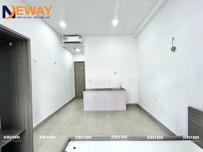 Rent the available balcony right in the center--Vườn Lài