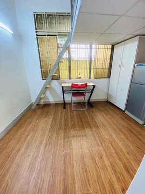 Rent a room with two square feet of high guard. The ground floor window near Saigon University.