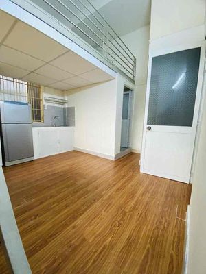 Rent a room with two square feet of high guard. The ground floor window near Saigon University.