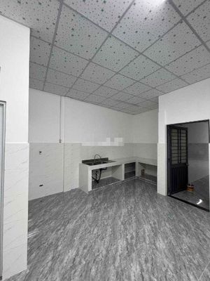The alleyhouse is one Hòa Bình 4 x16, second floor bedroom.