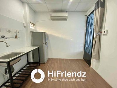 The cheap student room near the medical university, open university - full interior