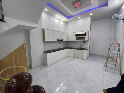 Rent the original alley-truck-- 364 Dương Quảng Hàm, Gò Vấp