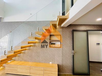 The mb bridge of District 2 has super-looking modern style fit in and do vp