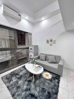 open up the super-beautiful interior