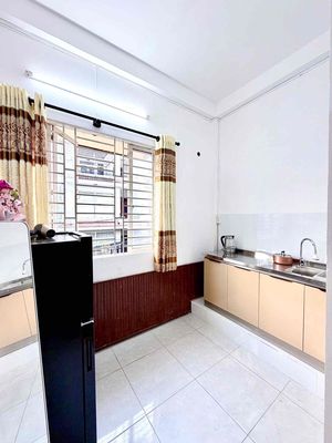 One bedroom, two bedroom.