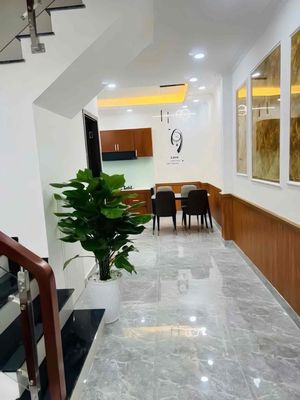 Two bedrooms, two bedrooms, 56 M2 bathrooms. Very nice interior.