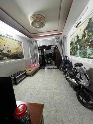 Rent four floors of hx loaded - 17 million a month
