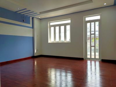 Home 160/30 Đặng Thùy Trâm. area 5 x 20 meters. Two floors. 25 million a month.