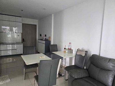 [rb] to rent three bedrooms full of beautiful furniture - only 10 million-recess-take-homes right now.